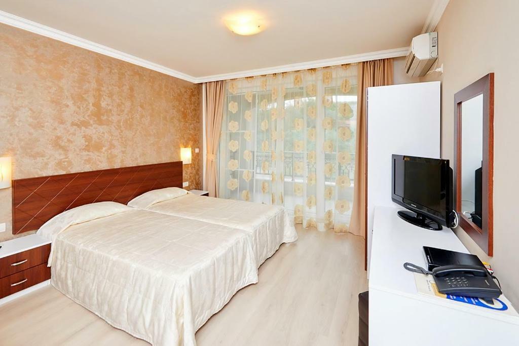 Penelopa Palace Apart Hotel & Spa Pomorie Ngoại thất bức ảnh
