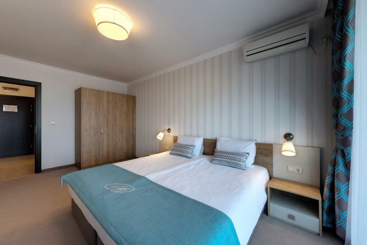 Penelopa Palace Apart Hotel & Spa Pomorie Ngoại thất bức ảnh